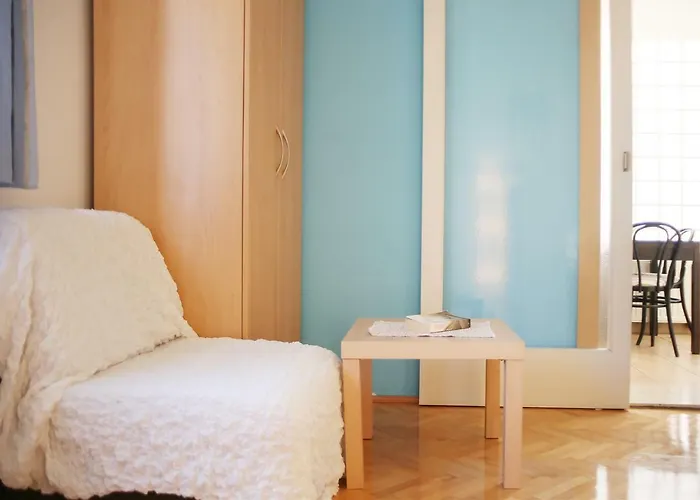 Marta Konukevi Makarska